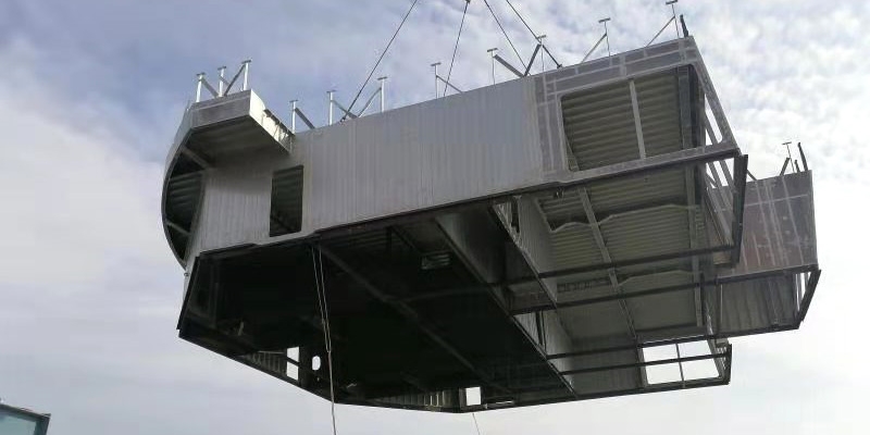 國內(nèi)大型郵輪鋁合金分段在我司順利通過LR船級(jí)社的檢驗(yàn)